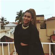 Etudiante qui enseigne le portugais